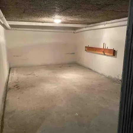 T1 Bis Climatise A 50m De La + Garage Prive Διαμέρισμα